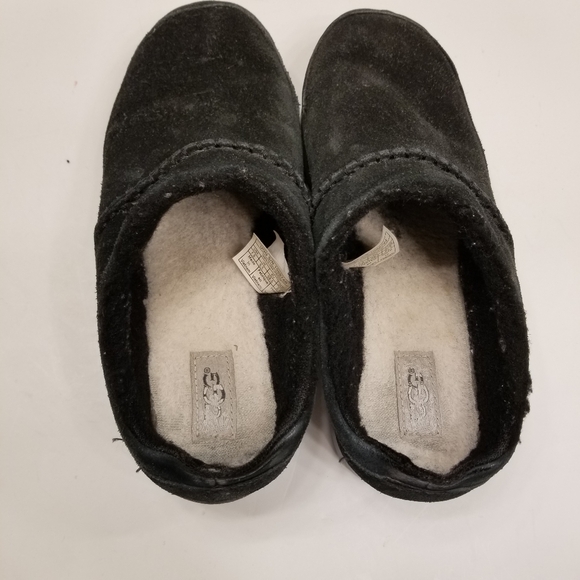 UGG W Lynwood water resistant black suede sheep skin clogs 7.5 100% authentic - Picture 10 of 16